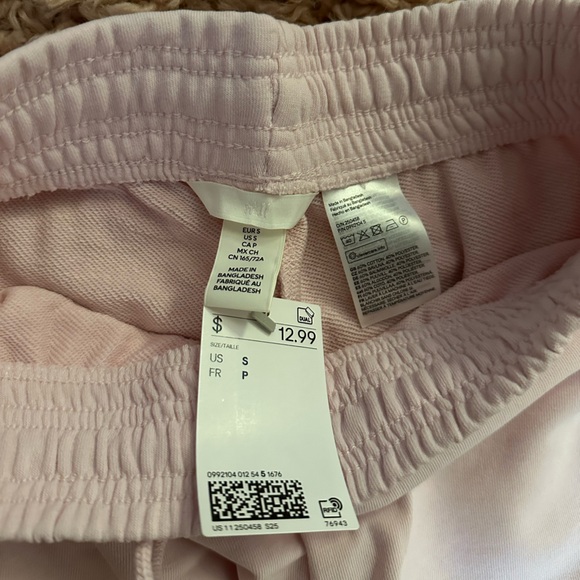 H&M Pink Sweat Shorts - Picture 3 of 3